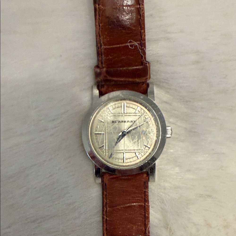 Burberry Silver and Brown Women’s Watch - Picture 8 of 8